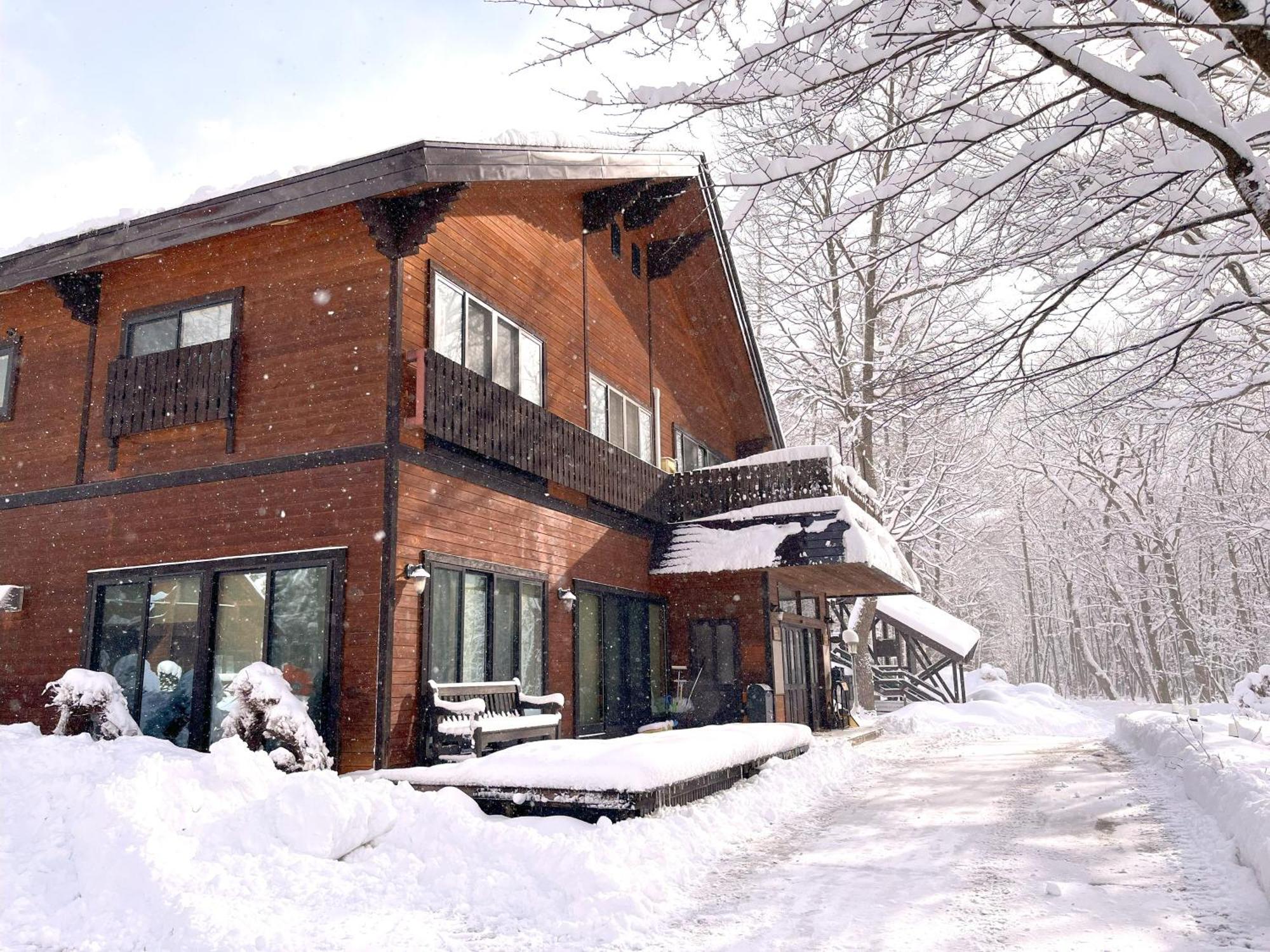 罗格小屋大纪元酒店 白马村 外观 照片